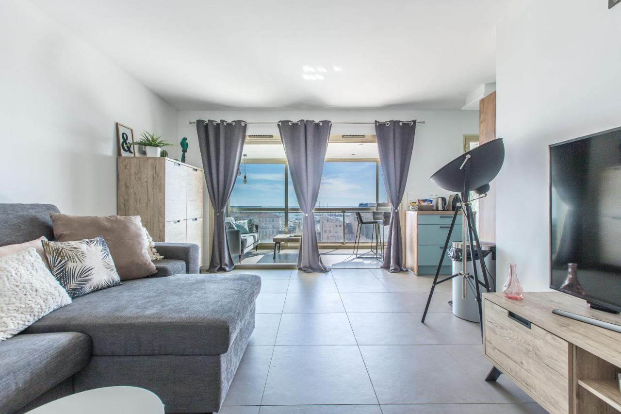 Lb Vacation Rentals I Admire Panoramic Ocean Views Through Walls Of Windows Cannes Dış mekan fotoğraf