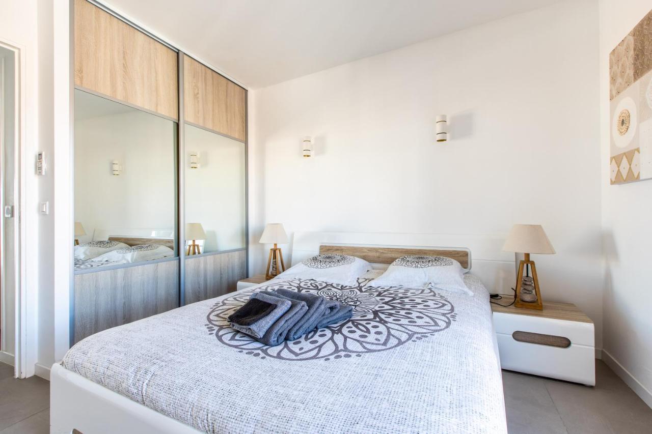 Lb Vacation Rentals I Admire Panoramic Ocean Views Through Walls Of Windows Cannes Dış mekan fotoğraf